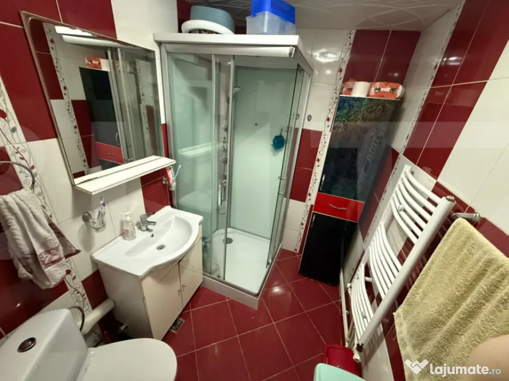 Apartament 3 camere decomandat – Central Dorohoi – Etaj