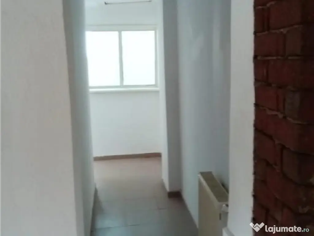 Casa 6 camere de inchiriat , activitate comerciala sau offic 