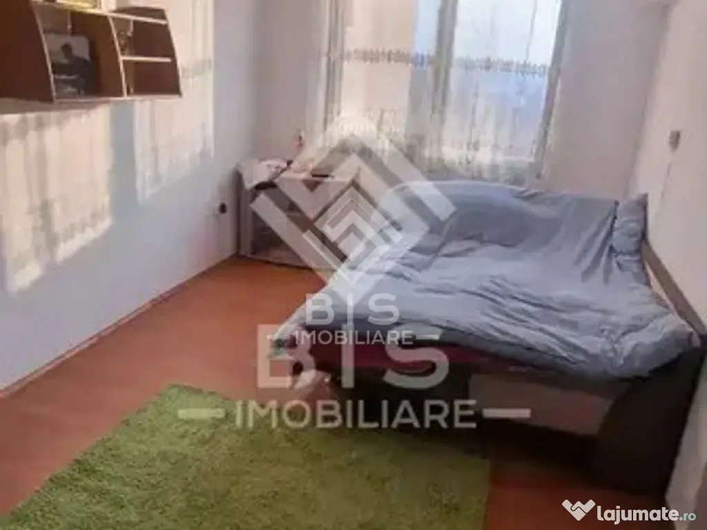 Apartament de vanzare - DECEBAL