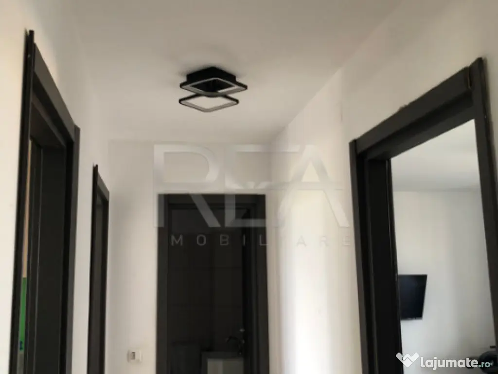 3 camere - bloc 2015 la 300m de Metrou 1 Decembrie 1918 