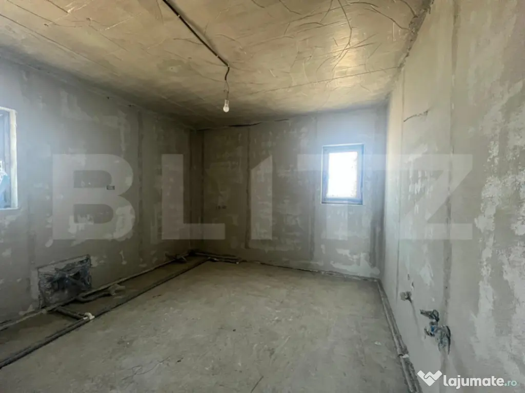 Casa la rosu, 233 mp, P+1, zona Valea Fetii