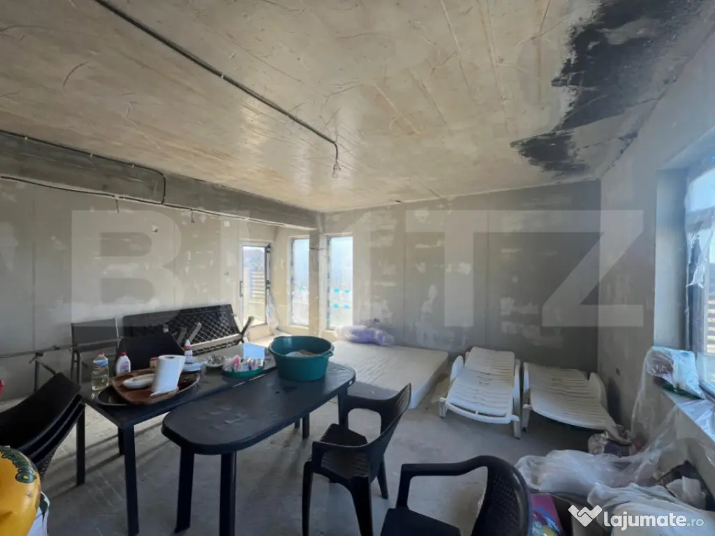 Casa la rosu, 233 mp, P+1, zona Valea Fetii