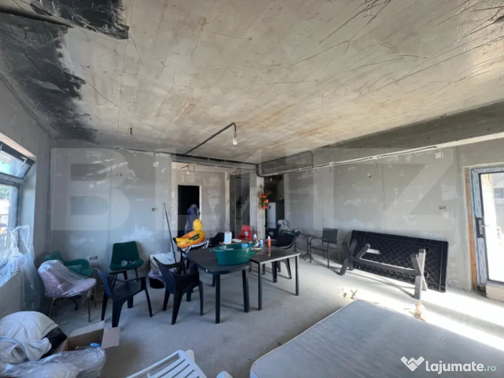 Casa la rosu, 233 mp, P+1, zona Valea Fetii