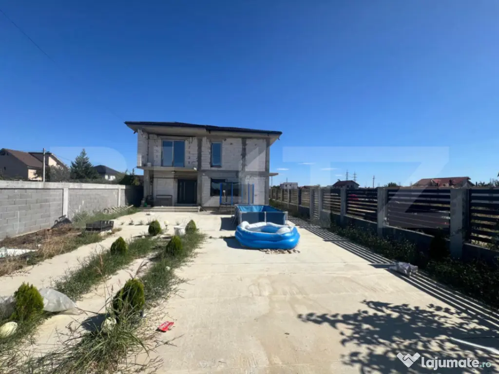 Casa la rosu, 233 mp, P+1, zona Valea Fetii