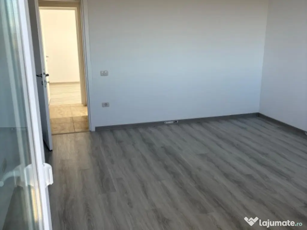 Apartament 3 camere Dezvoltator 