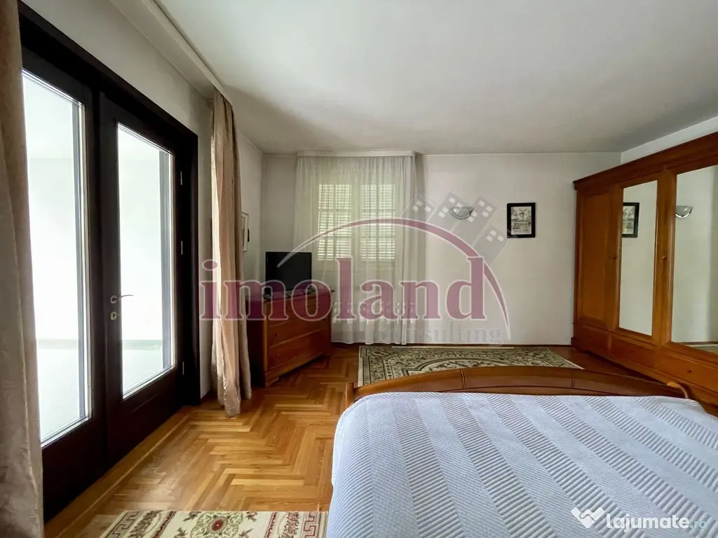 Vanzare VILA rezidenta / casa de vacanță 540 mp, teren ... 