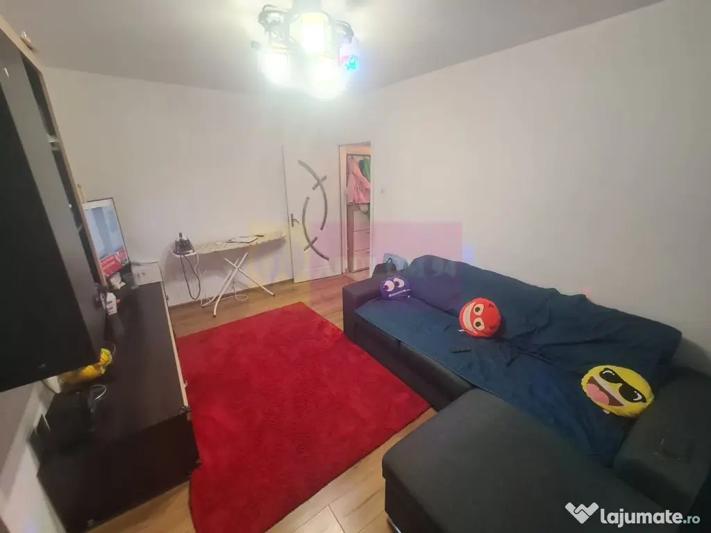 Apartament cu 3 camere de vanzare in Campina - Zona Cuza 