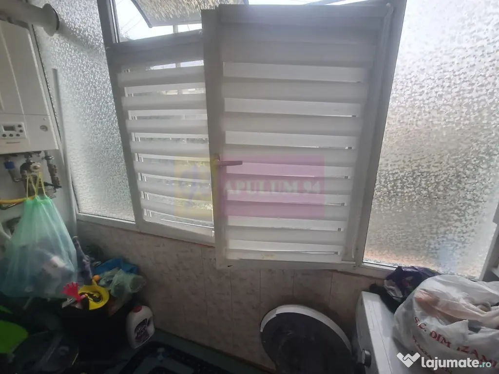 Apartament cu 3 camere de vanzare in Campina - Zona Cuza 