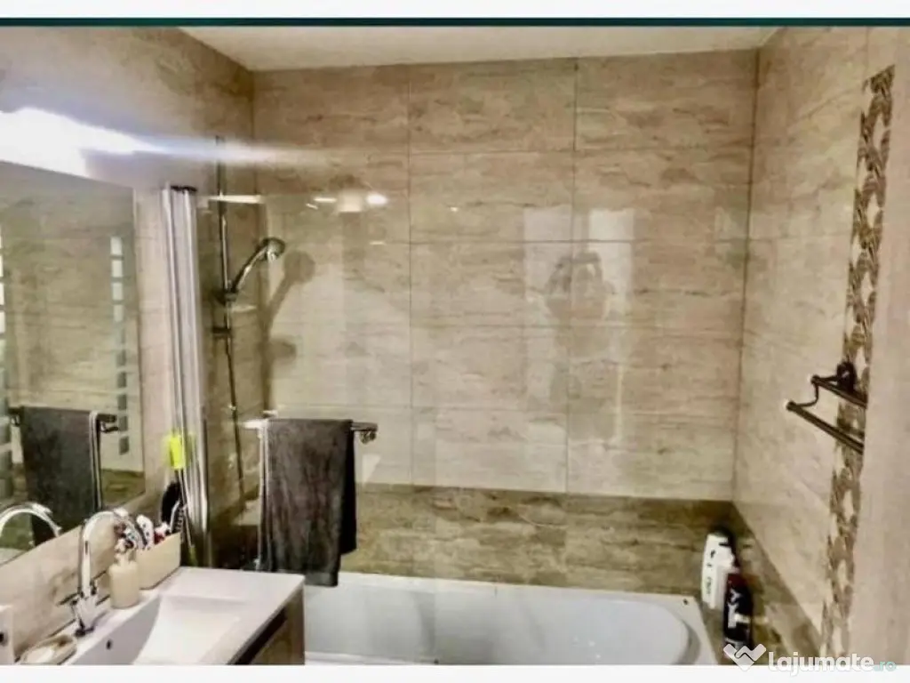 Apartament 3 camere | Etaj 2/5 | Mobilat & Utilat | Parcare proprie 