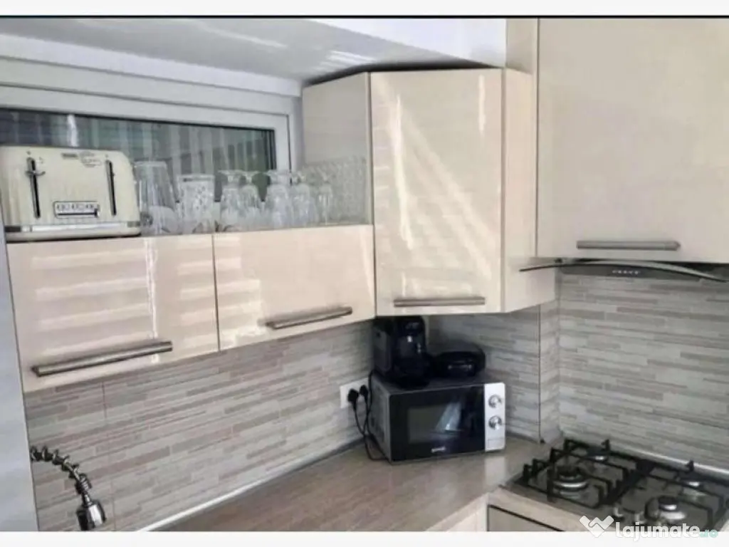 Apartament 3 camere | Etaj 2/5 | Mobilat & Utilat | Parcare proprie 