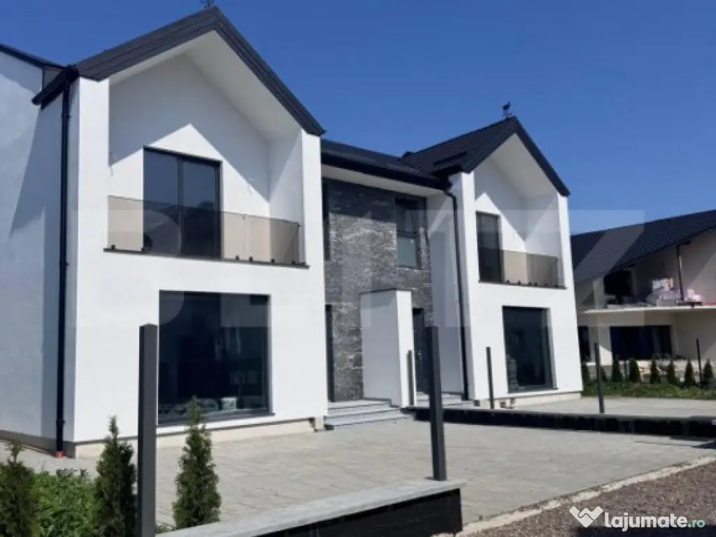 Ansamblu de duplexuri moderne, 160 mp , Radauti