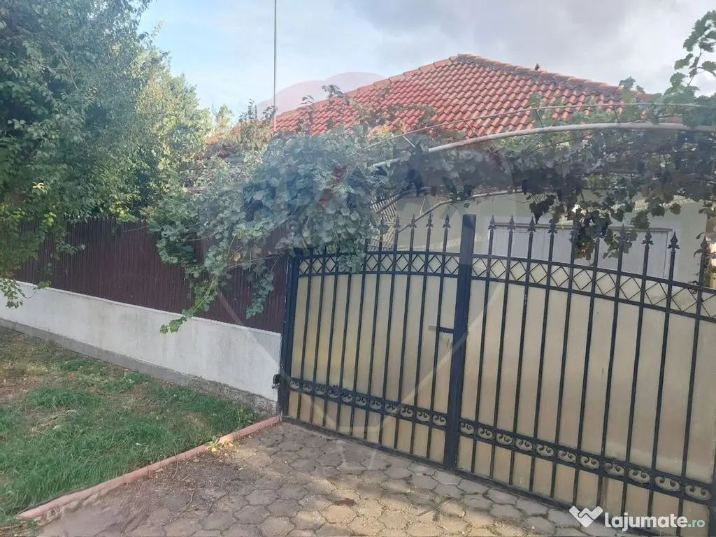 Casă / Vilă cu 5 camere de vânzare în orașul Negru V... 