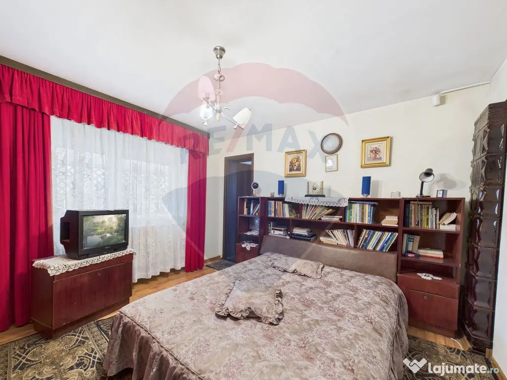 Casă / Vilă cu 5 camere de vânzare în orașul Negru V... 