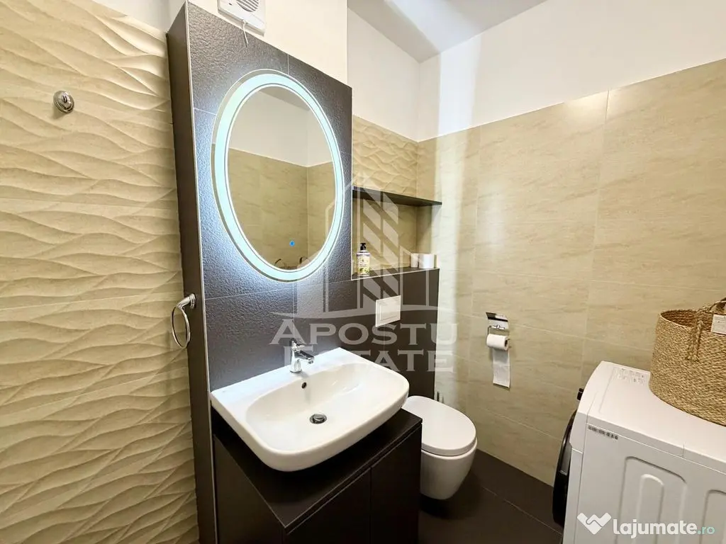 Apartament 2 camere, curte proprie, loc de parcare, Toron... 