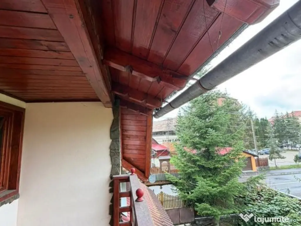 Casă complet renovată, pentru locuință sau pensiune t... 