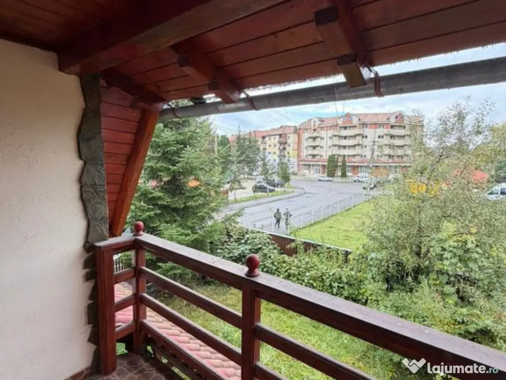 Casă complet renovată, pentru locuință sau pensiune t... 