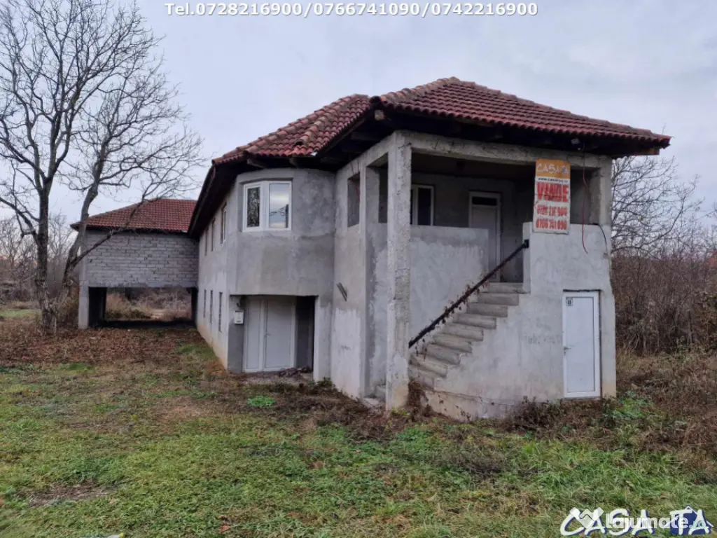 Cladire Multifunctionala, situata în Arcani, Sat.Arcani 