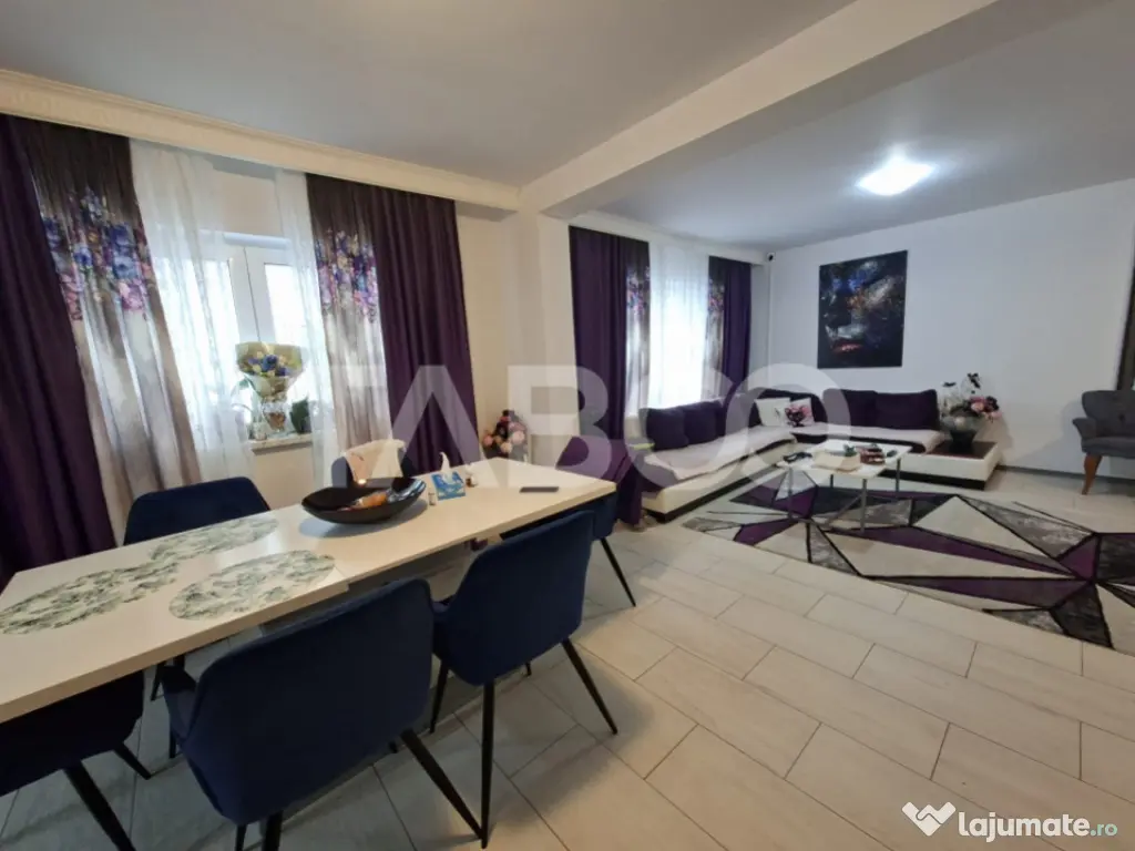 Casa tip duplex de vanzare 5 camere 2 bai 2 parcari Arhitect