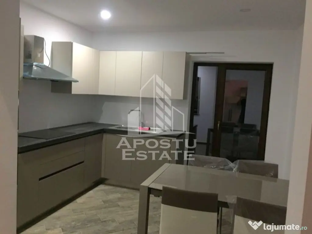 Casa insiruita cu 4 camere si garaj,Mosnita Noua