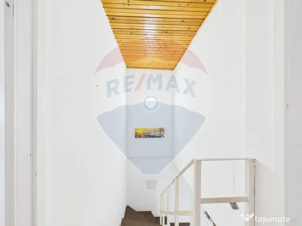 Casă / Vilă cocheta cu 3 camere - de vanzare - zona Bas... 