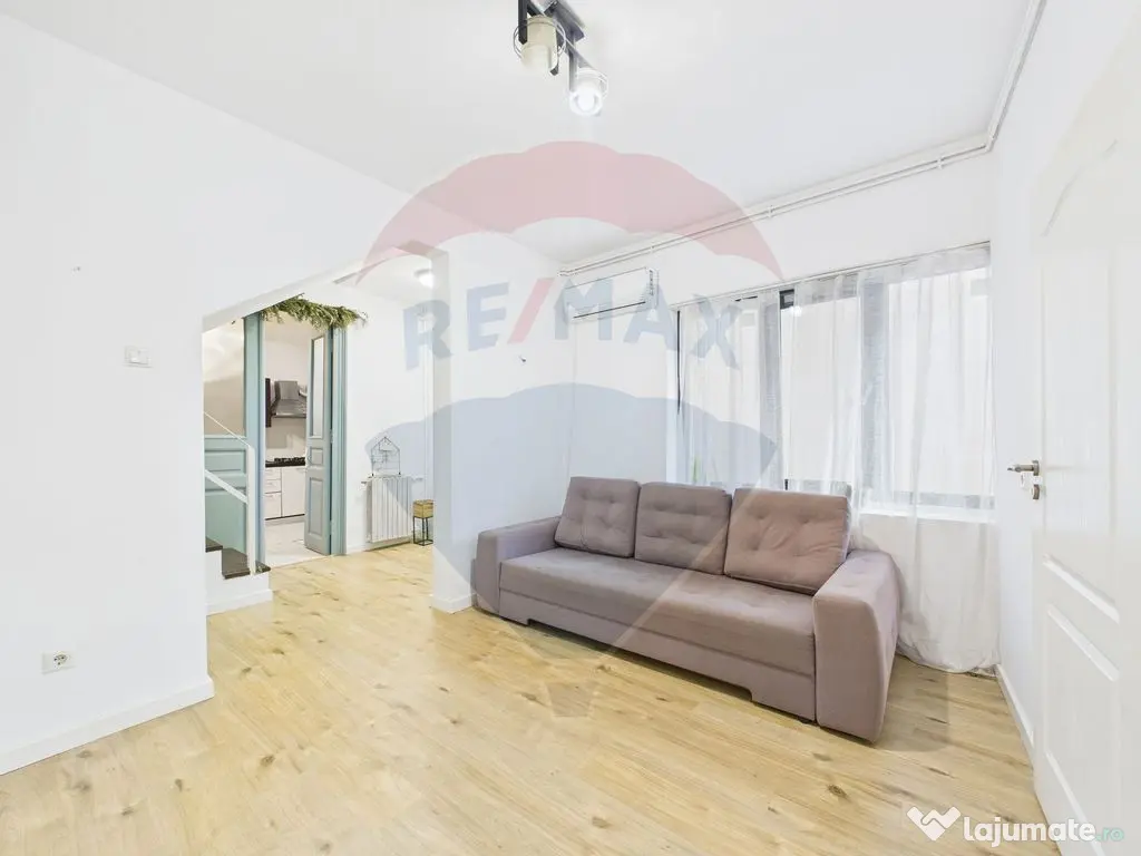 Casă / Vilă cocheta cu 3 camere - de vanzare - zona Bas... 