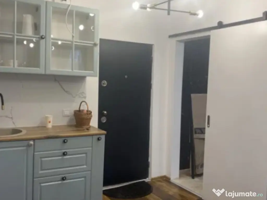 Garsoniera nedecomandat - zona Astra