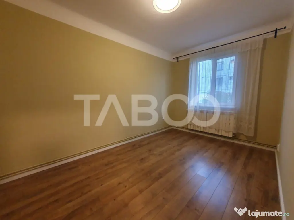 Apartament 2 camere decomandat etaj 1 zona Negoiu bloc de ca