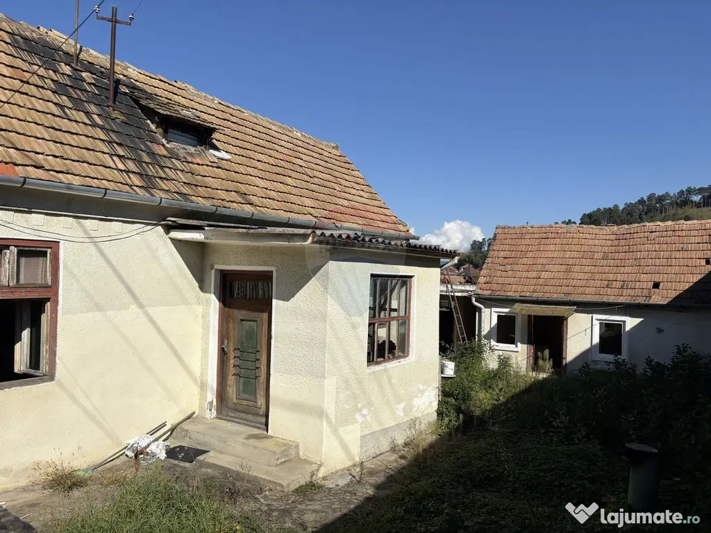 Vânzare sau schimb cu apartament - Casă cu teren 350mp,...