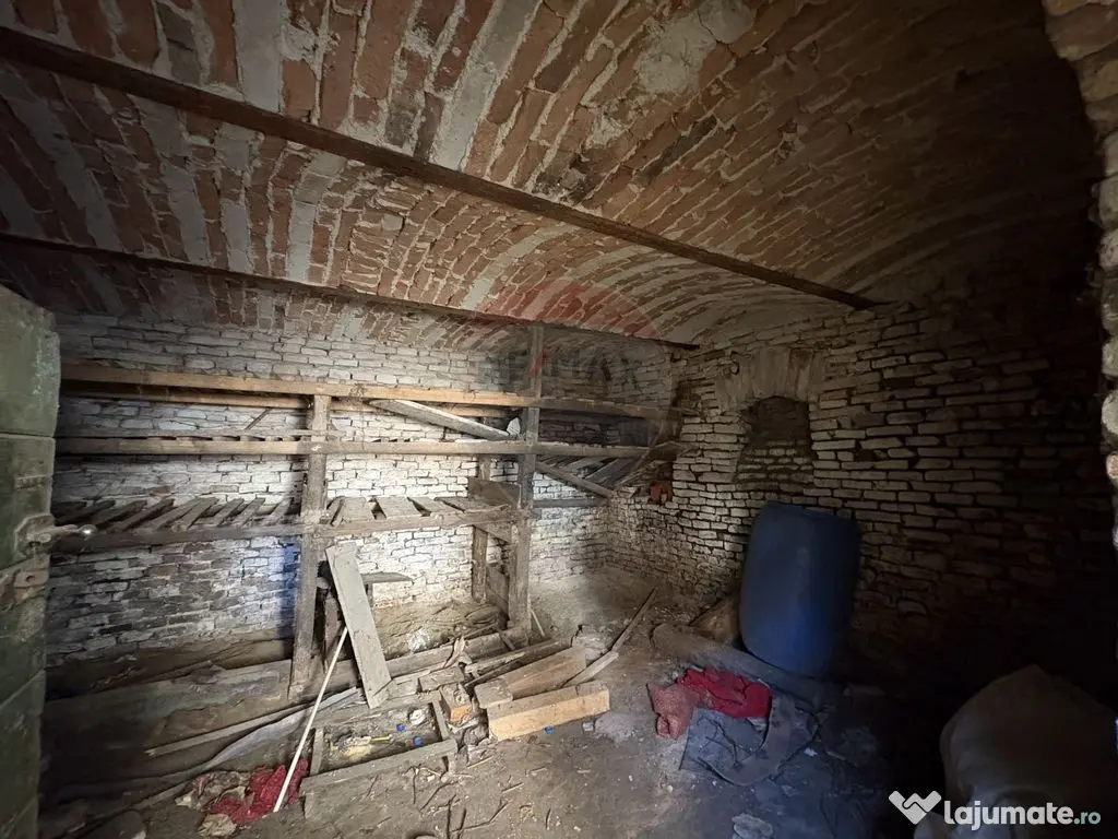 Vânzare sau schimb cu apartament - Casă cu teren 350mp,...