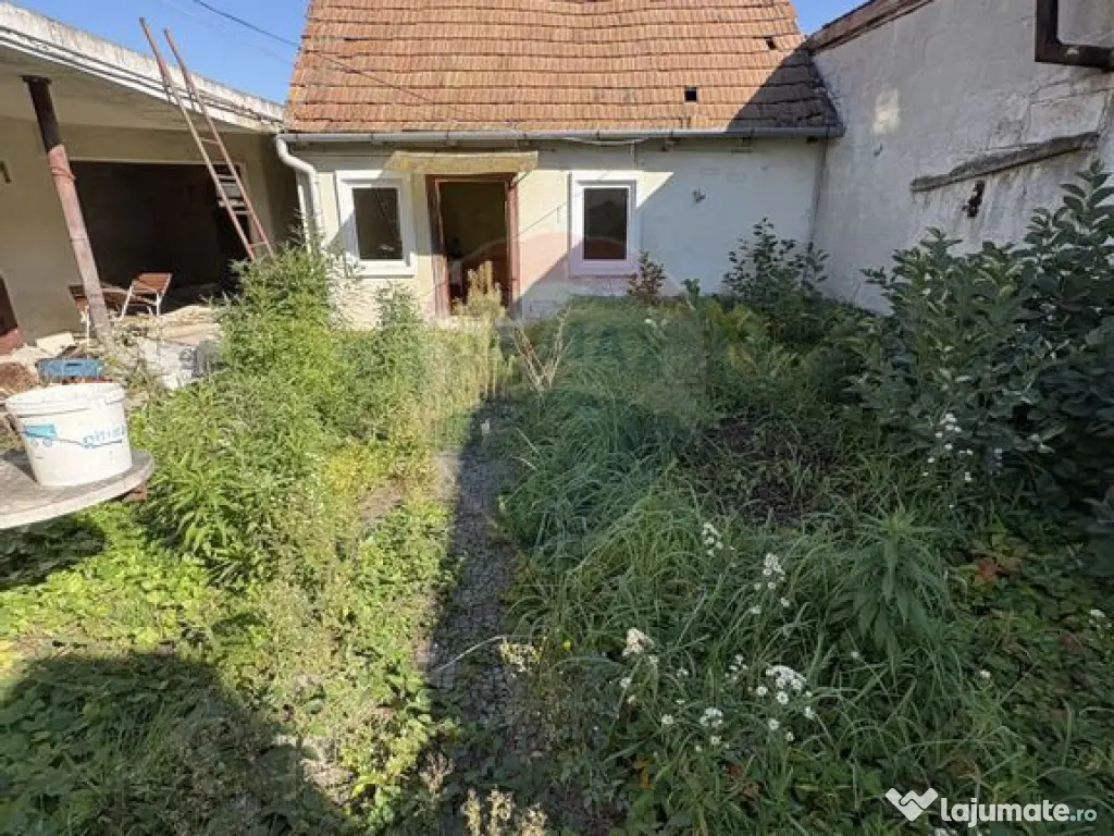 Vânzare sau schimb cu apartament - Casă cu teren 350mp,...