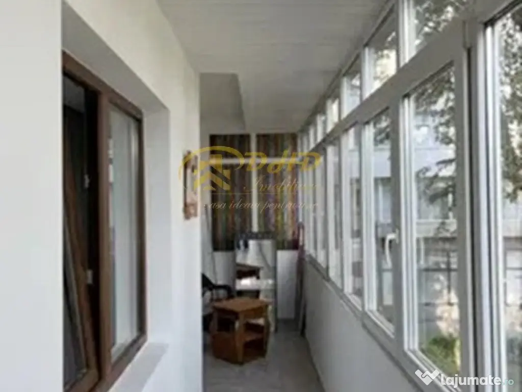 Apartament 3 camere decomandat in Tg Cucu - Podul de Fier