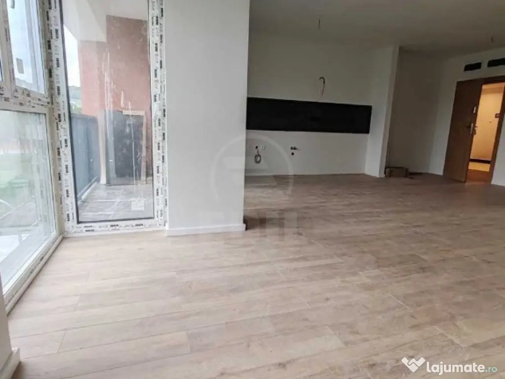 Apartament 2 camere semidecomandat zona Abatorului 