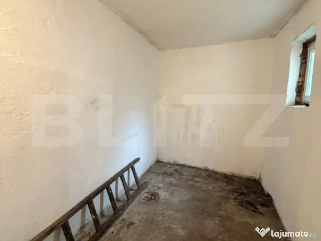 Casă cu teren generos într-o zonă premium – Ideală pen