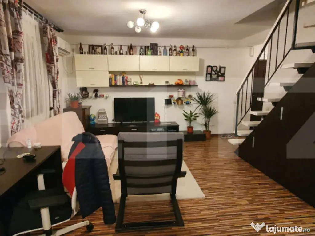 Apartament de 3 camere, cu scara interioara, 64 mp, zona Br