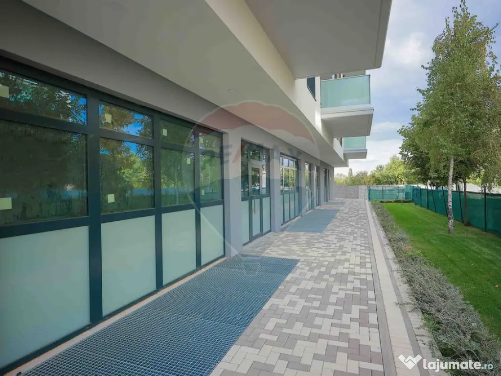 De închiriat Spațiu comercial, 209 mp, Nufarul, GrandHi... 