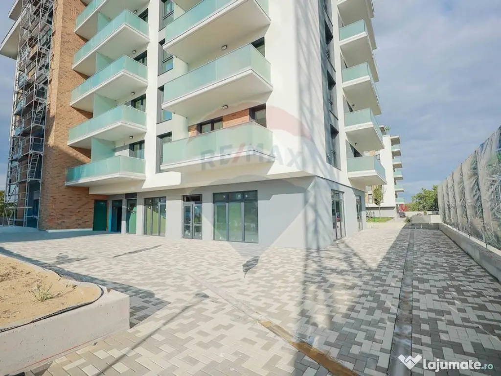 De închiriat Spațiu comercial, 209 mp, Nufarul, GrandHi... 