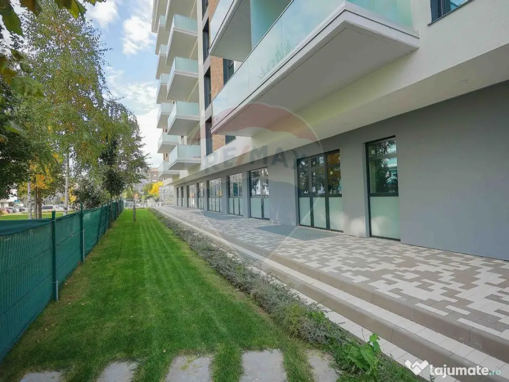 De închiriat Spațiu comercial, 209 mp, Nufarul, GrandHi... 