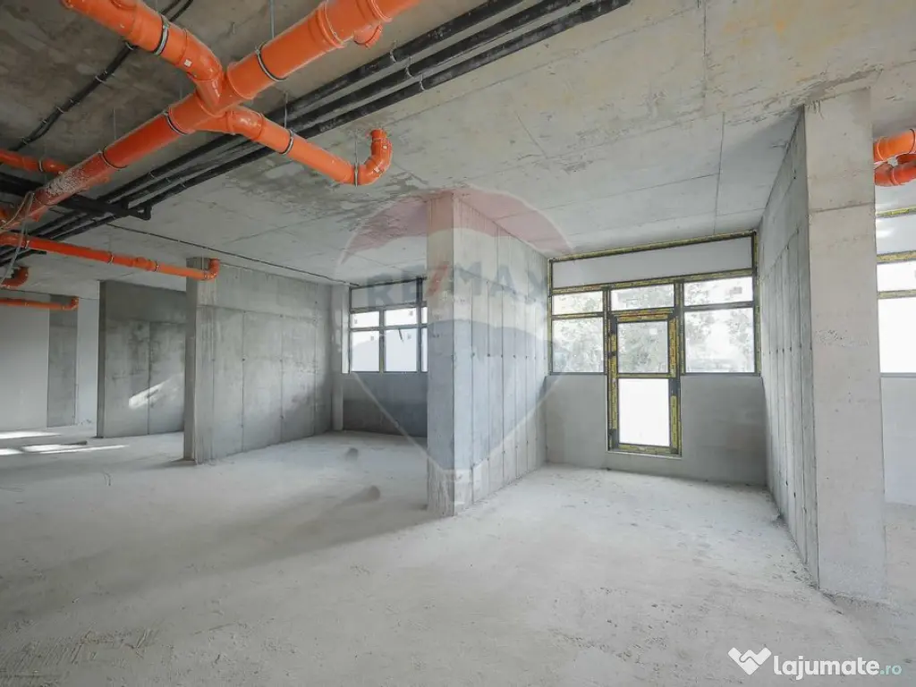 De închiriat Spațiu comercial, 209 mp, Nufarul, GrandHi... 