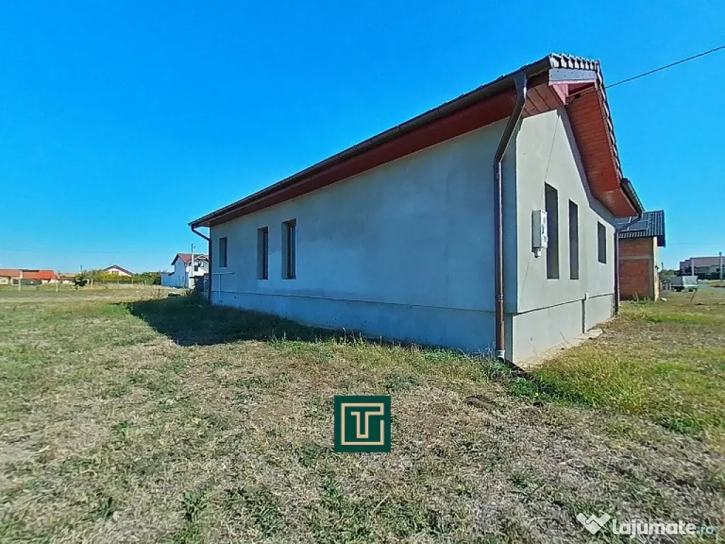 Casă cu 4 camere de vânzare în Fântânele – cartier nou de case 