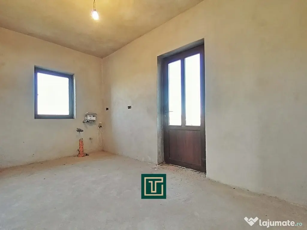 Casă cu 4 camere de vânzare în Fântânele – cartier nou de case 