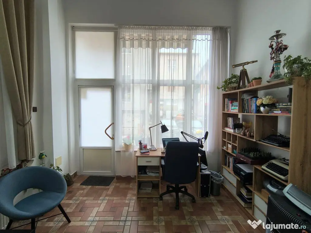 Spatiu comercial, ultracentral, Republicii, Oradea. 600 E... 