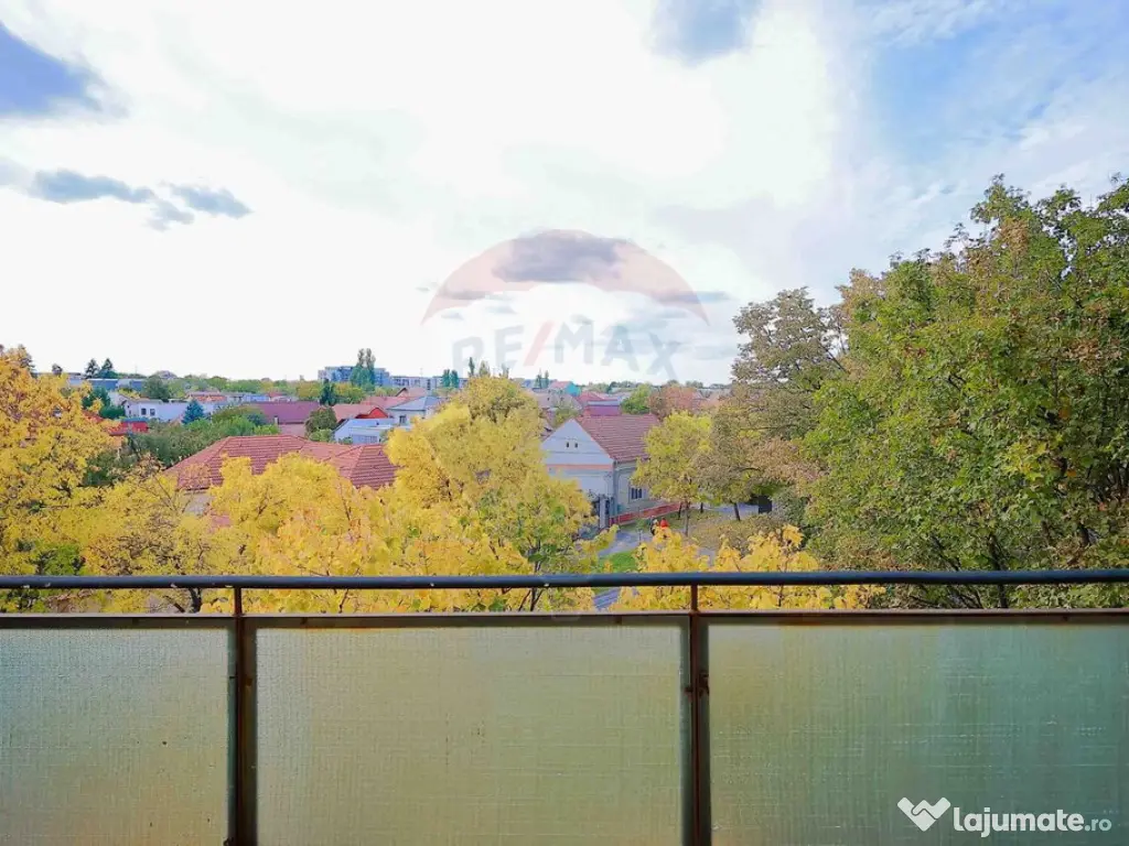 Apartament decomandat cu 3 camere, 75 mp, de vânzare –...