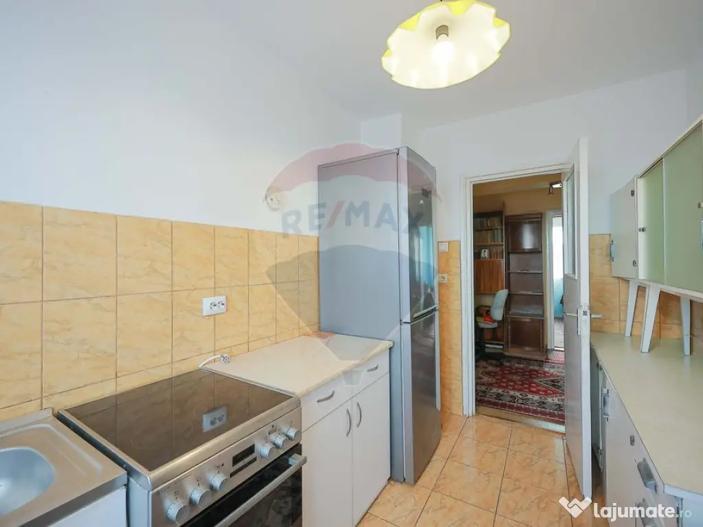 Apartament decomandat cu 3 camere, 75 mp, de vânzare –...