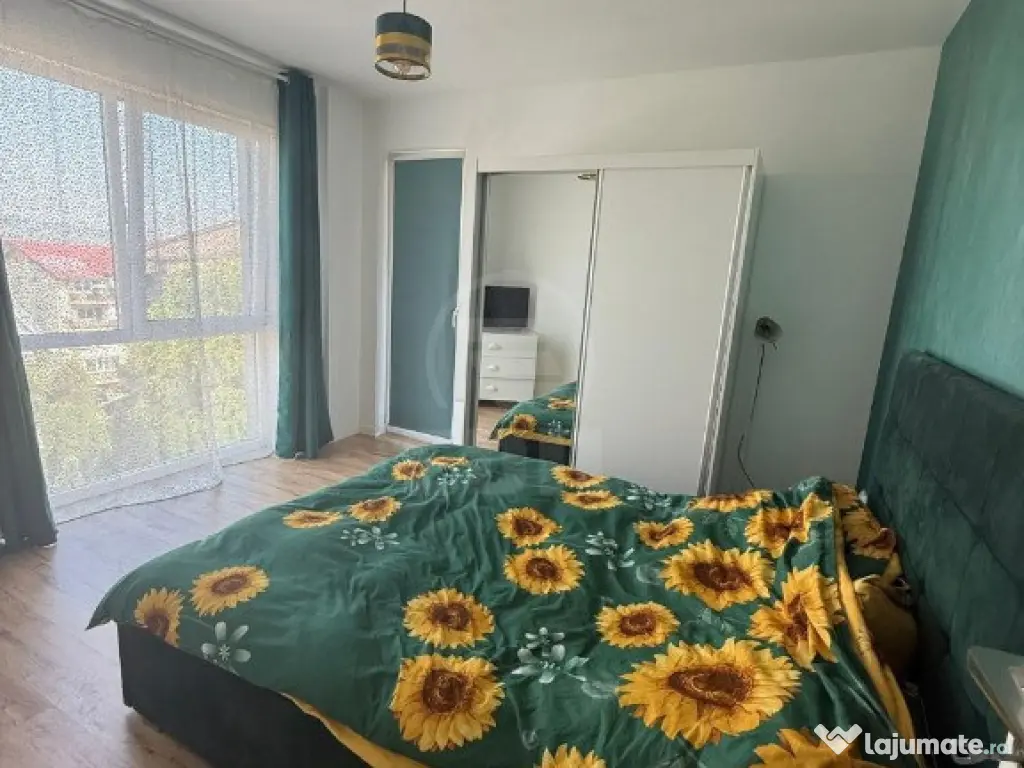 Apartament 3 camere semidecomandat Fagului cu parcare subterana 