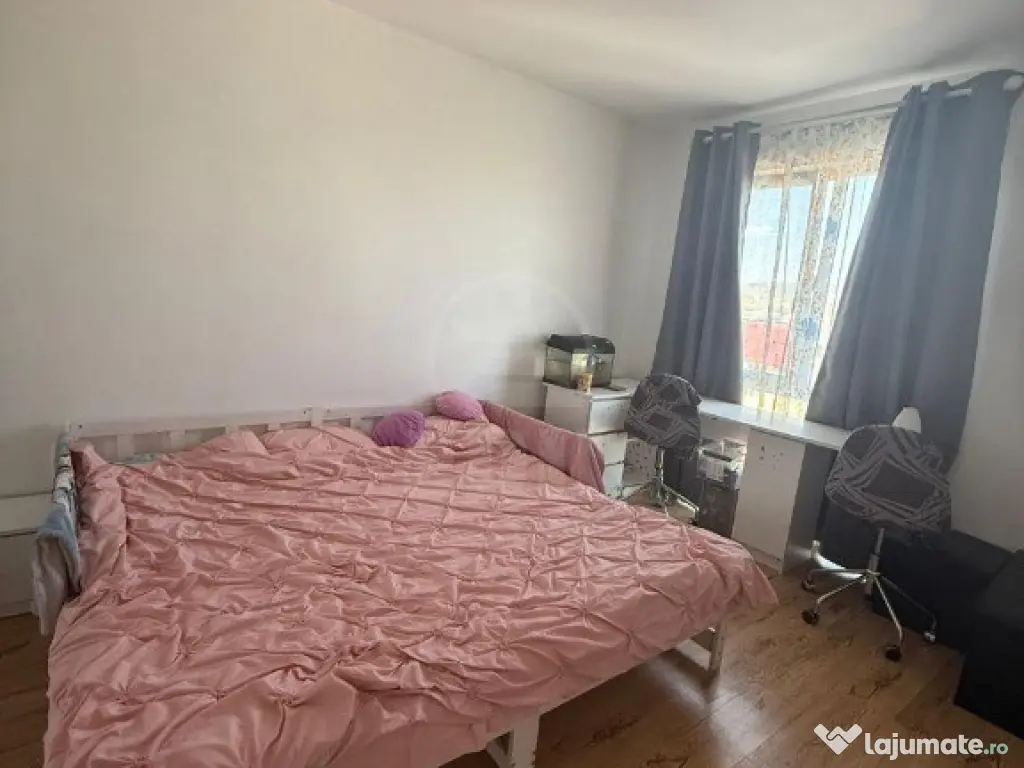 Apartament 3 camere semidecomandat Fagului cu parcare subterana 