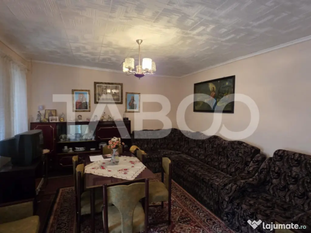 Casa de vanzare in sat Deal comuna Calnic judetul Alba 