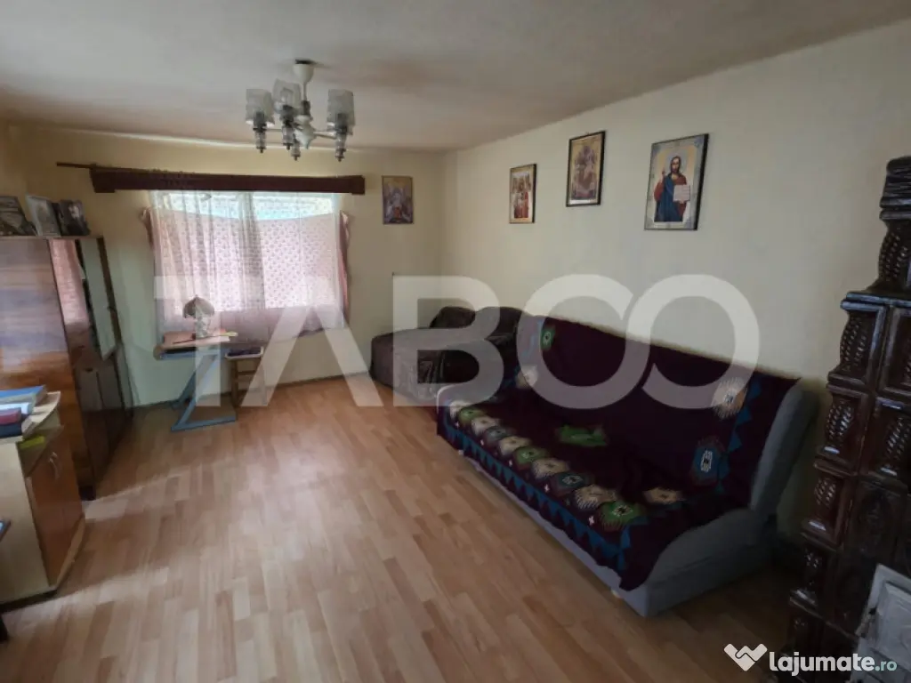Casa de vanzare in sat Deal comuna Calnic judetul Alba 