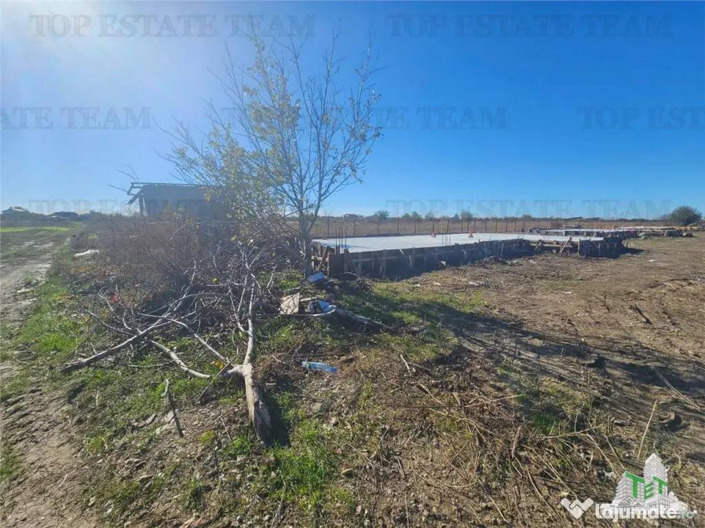 SUPER-PRET Teren 5000mp langa case in Sabareni