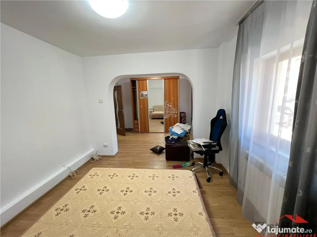 Ap 3 camere, 2 bai, parter inalt, ultracentral, Lic Unirea, 