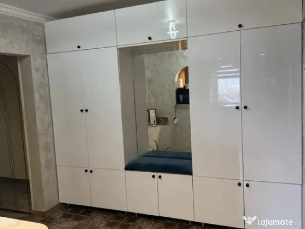 Apartament cu 3 Camere Decomandate Zona Burdujeni
